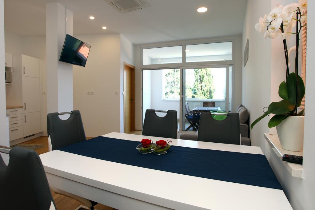 San Simon Sea View Apartment Ll Izola Buitenkant foto