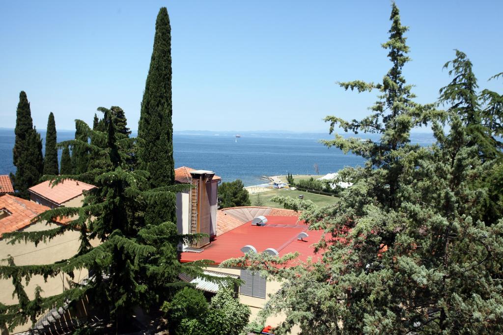 San Simon Sea View Apartment Ll Izola Buitenkant foto