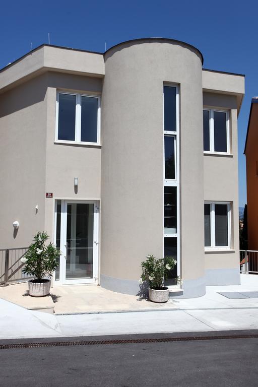 San Simon Sea View Apartment Ll Izola Buitenkant foto